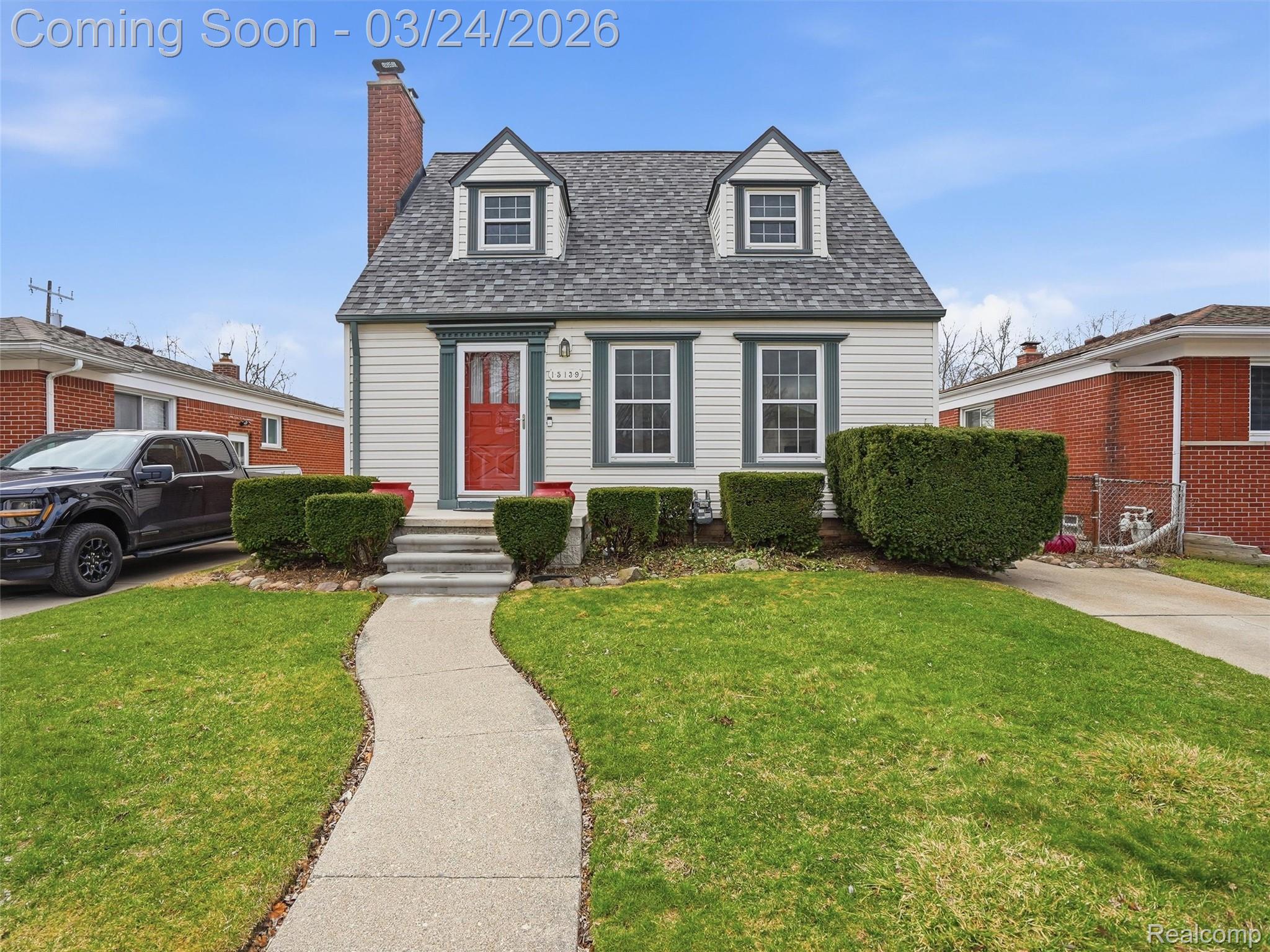 15139 University Street