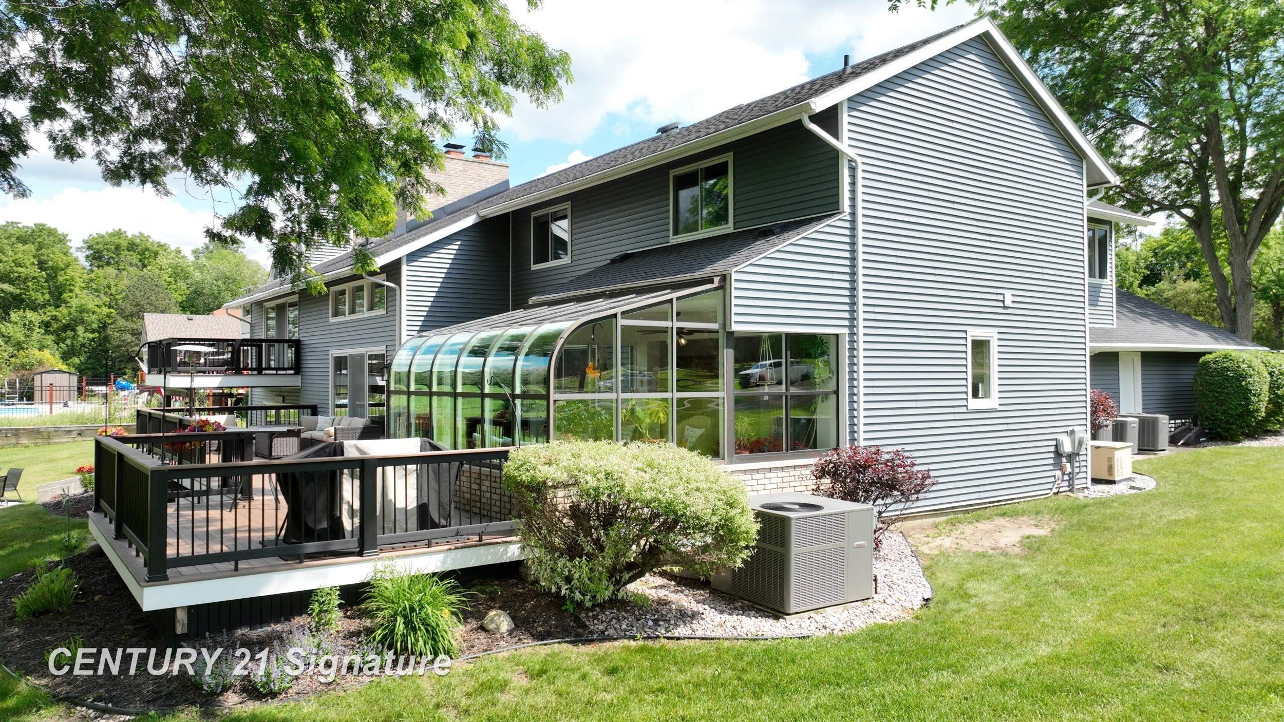 7492 River Road