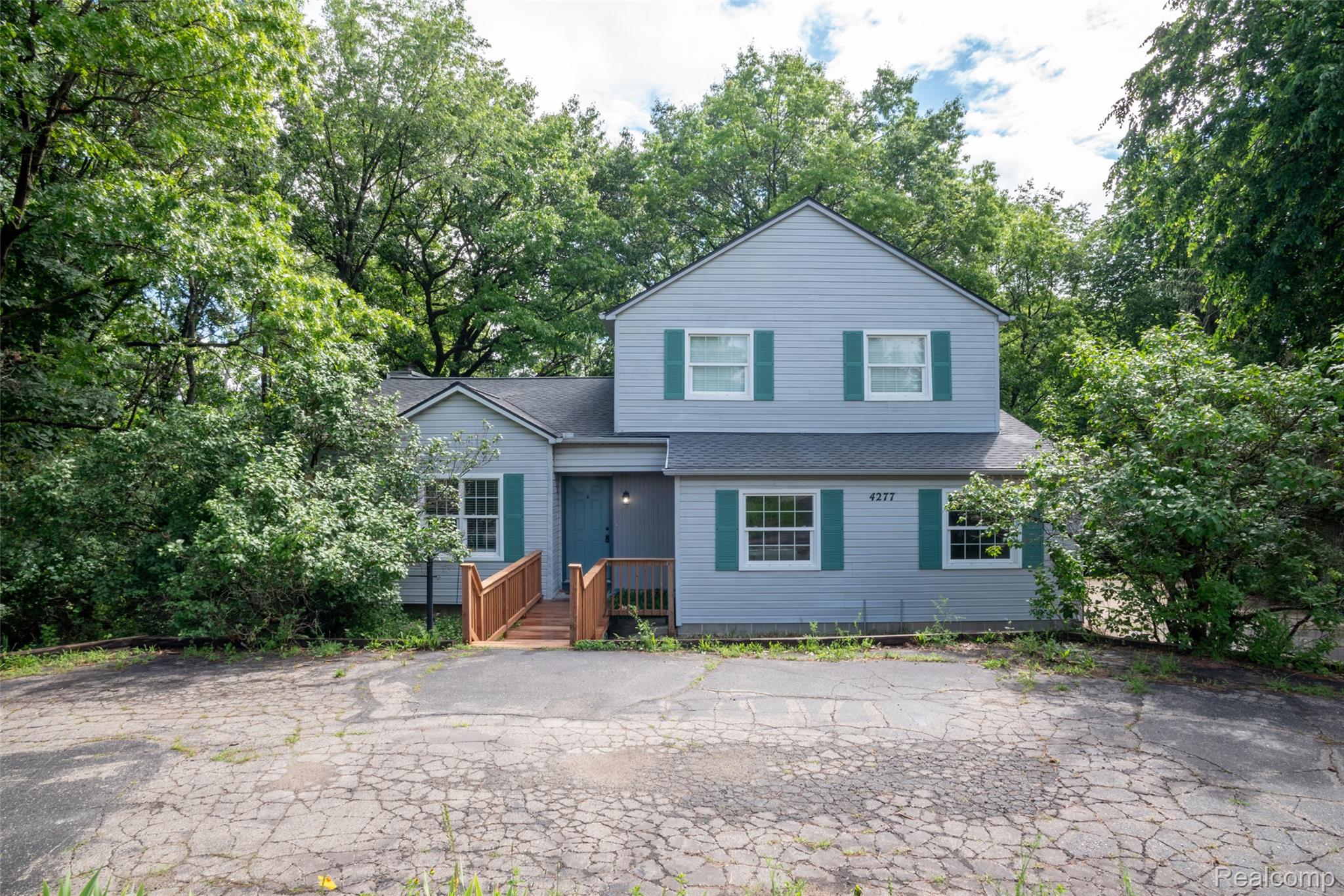 4277 Tux Lane