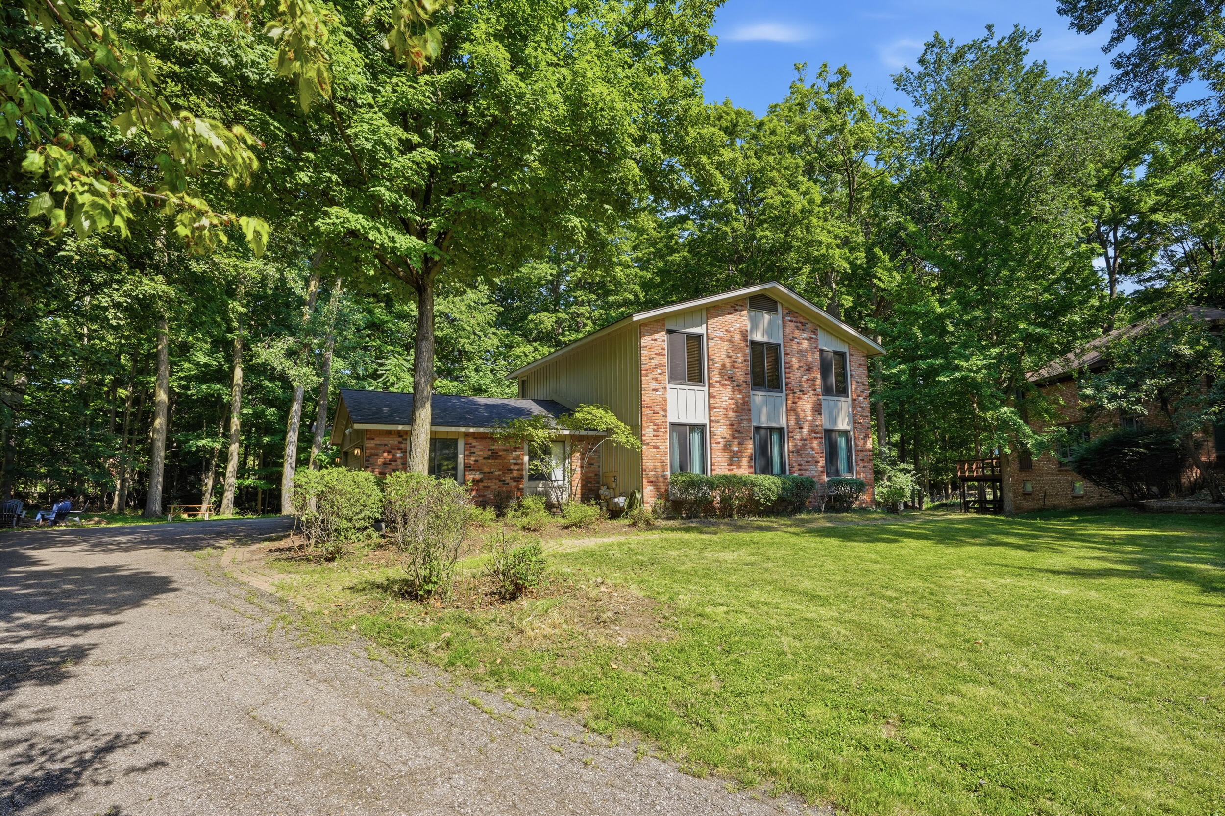 21542 Beauford Court