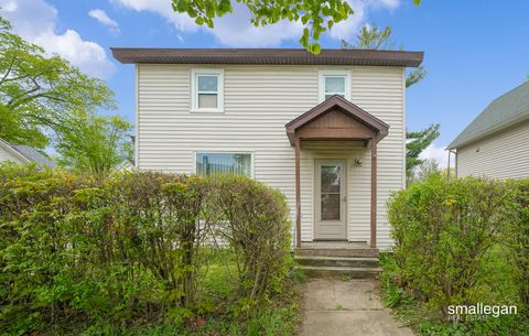 Photo of 207 N Queen Street, Castleton Township, MI 49073 (MLS # 65026018700)