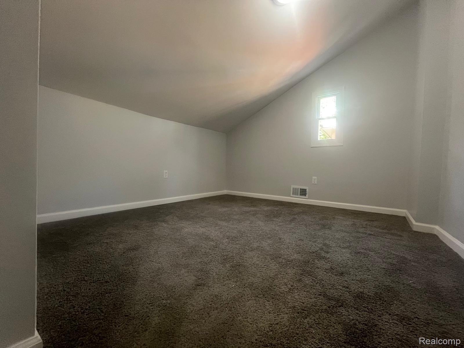 15095 Strathmoor Street