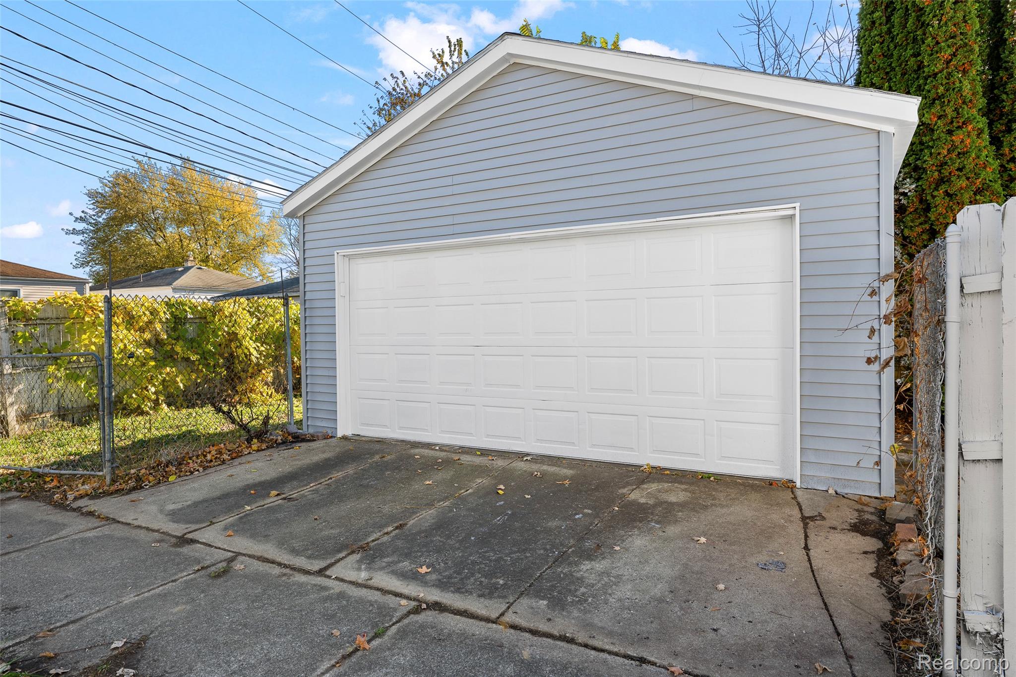 1257 Applewood Avenue