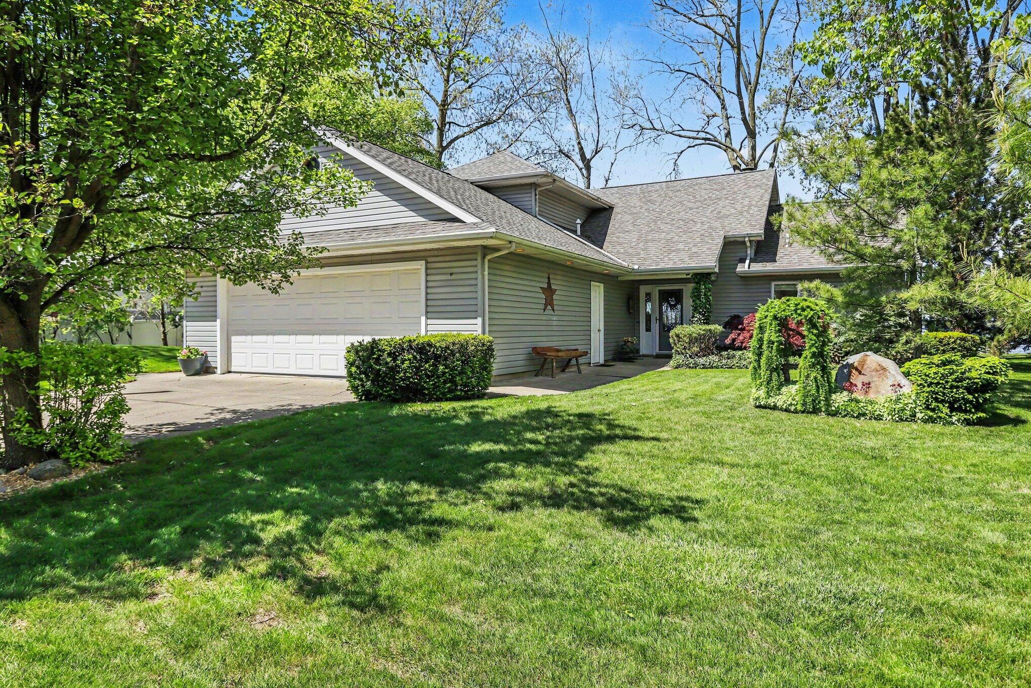 930 Nature Lane