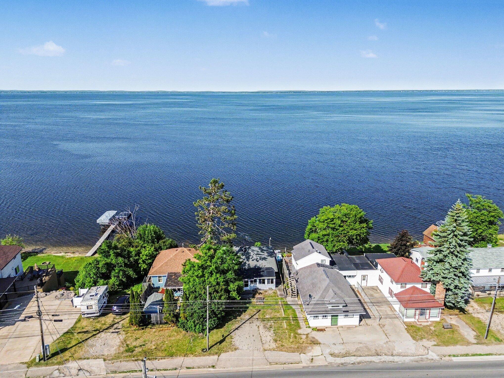 5752 W Houghton Lake Drive