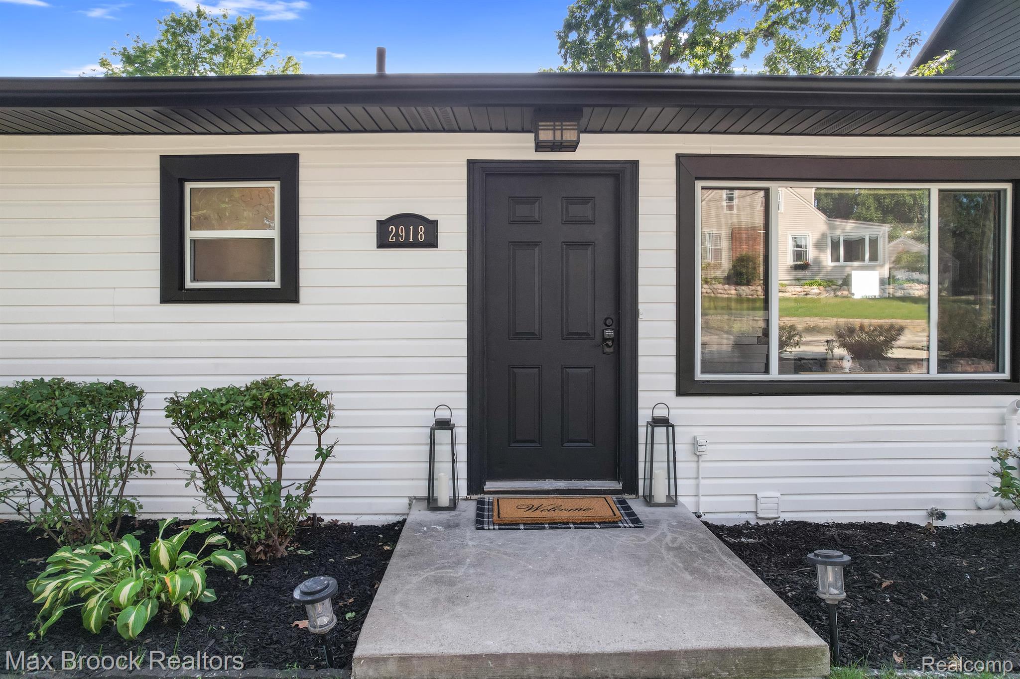 2918 WOODBINE Drive