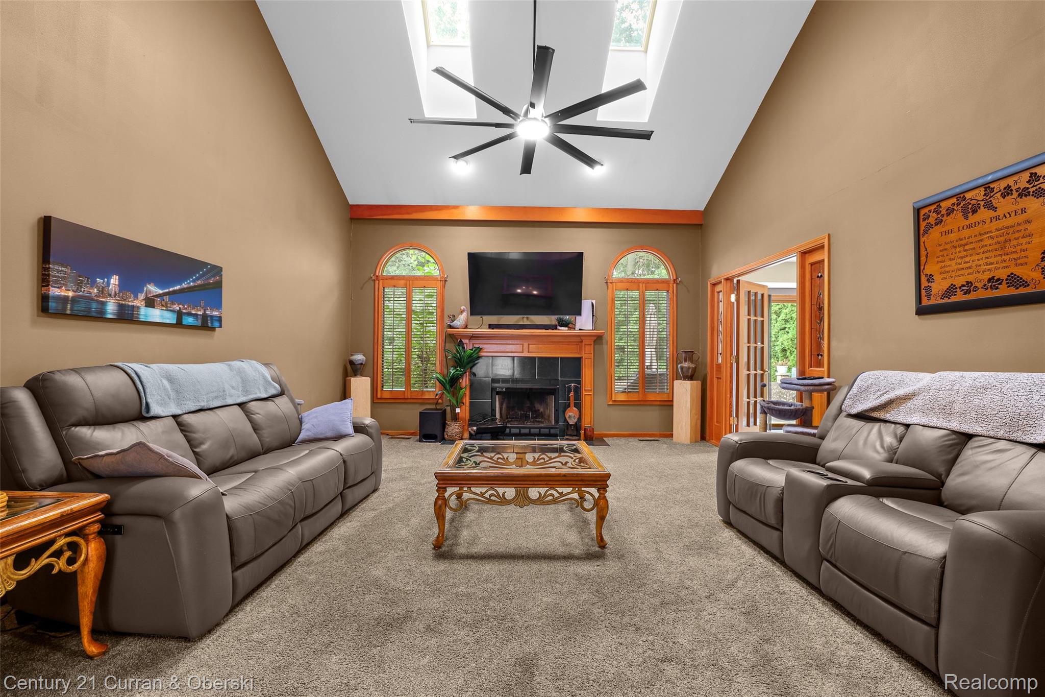 19123 Parkwood Lane