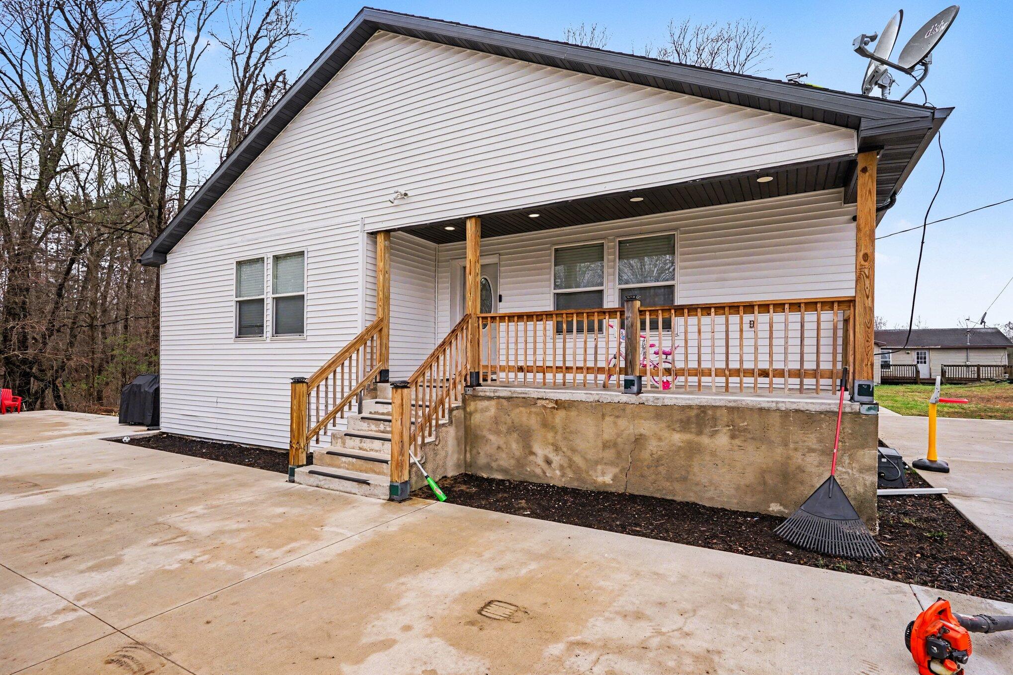 21556 59 1/2 Street