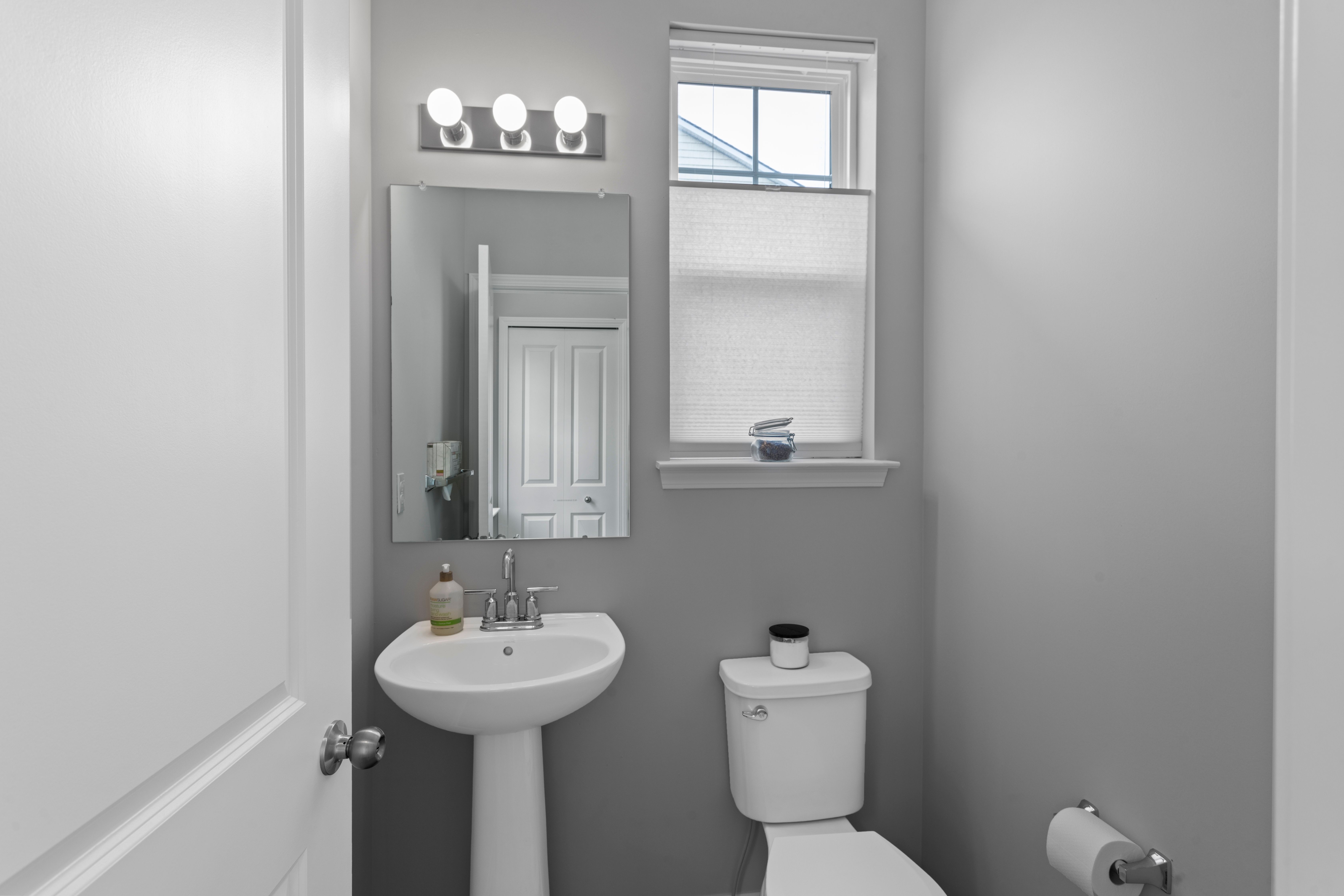 Hazel Park, Michigan 48030, United States, 2 Bedrooms Bedrooms, ,3 BathroomsBathrooms,Residential,Active,23197