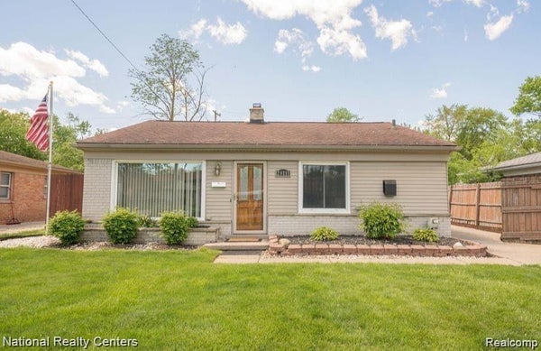28111 BRENTWOOD ST, SOUTHFIELD, MI 48076 - Image a38dbc6acd29ebe71fbaa4bc14d5553a/2722726032