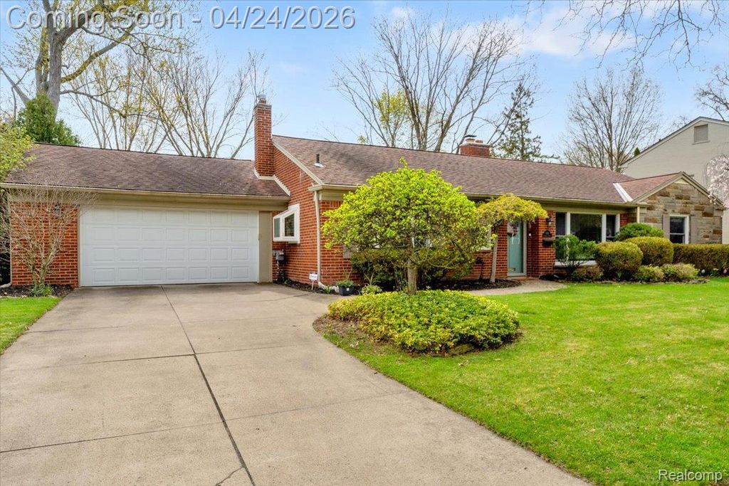 Photo of 4161 Seminole Drive, Royal Oak City, MI 48073 (MLS # 20261017538)