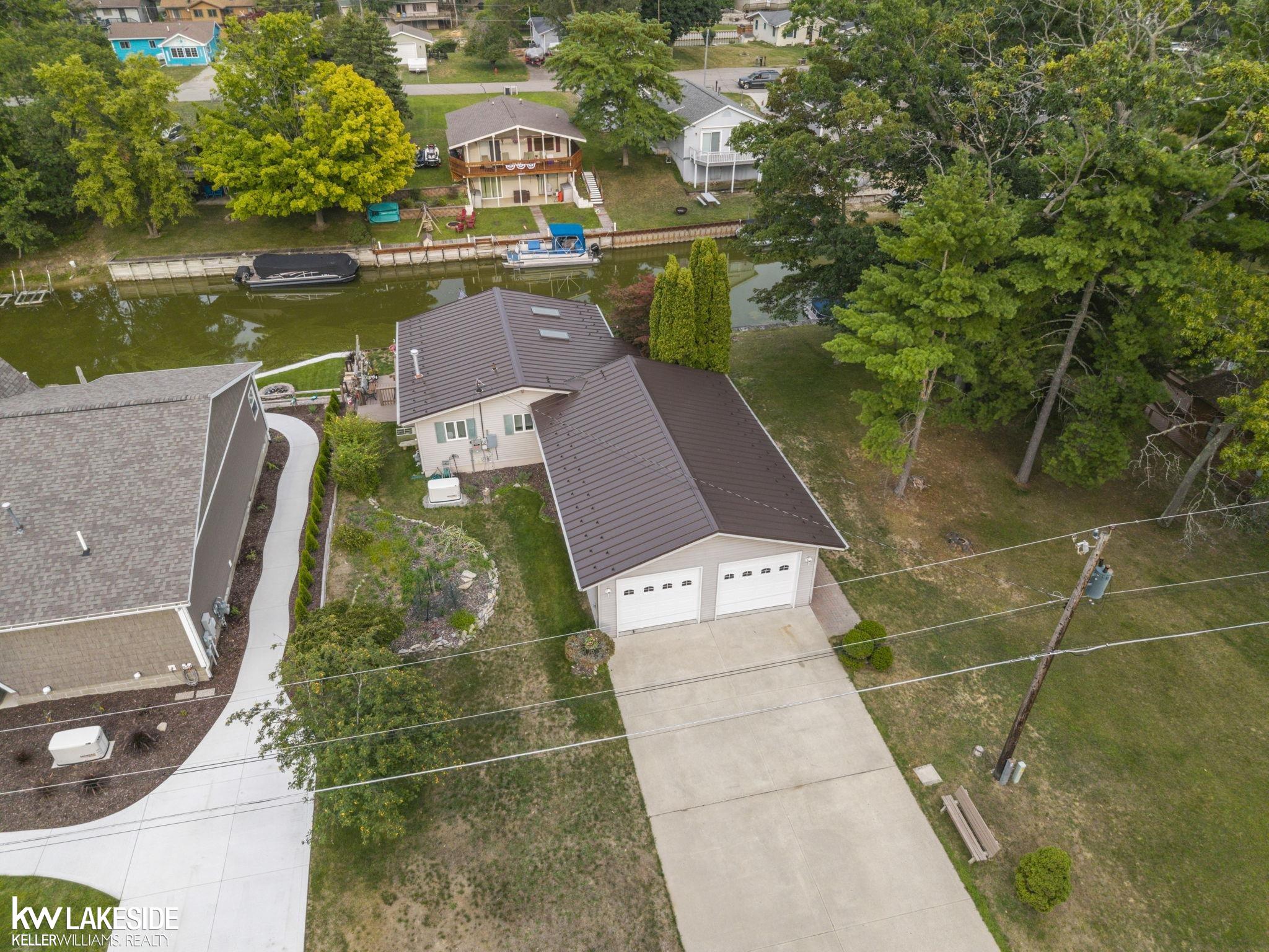 4348 White Sands Road