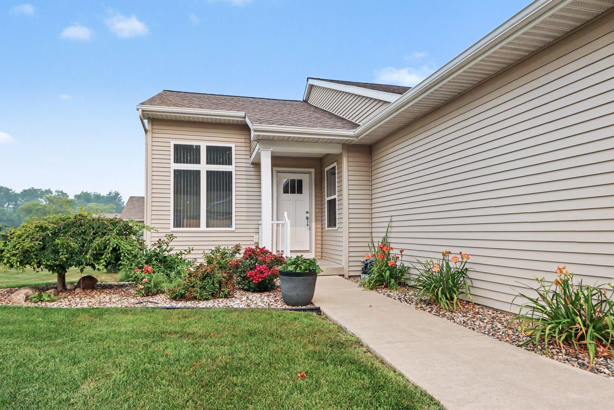 1243 S Village Circle