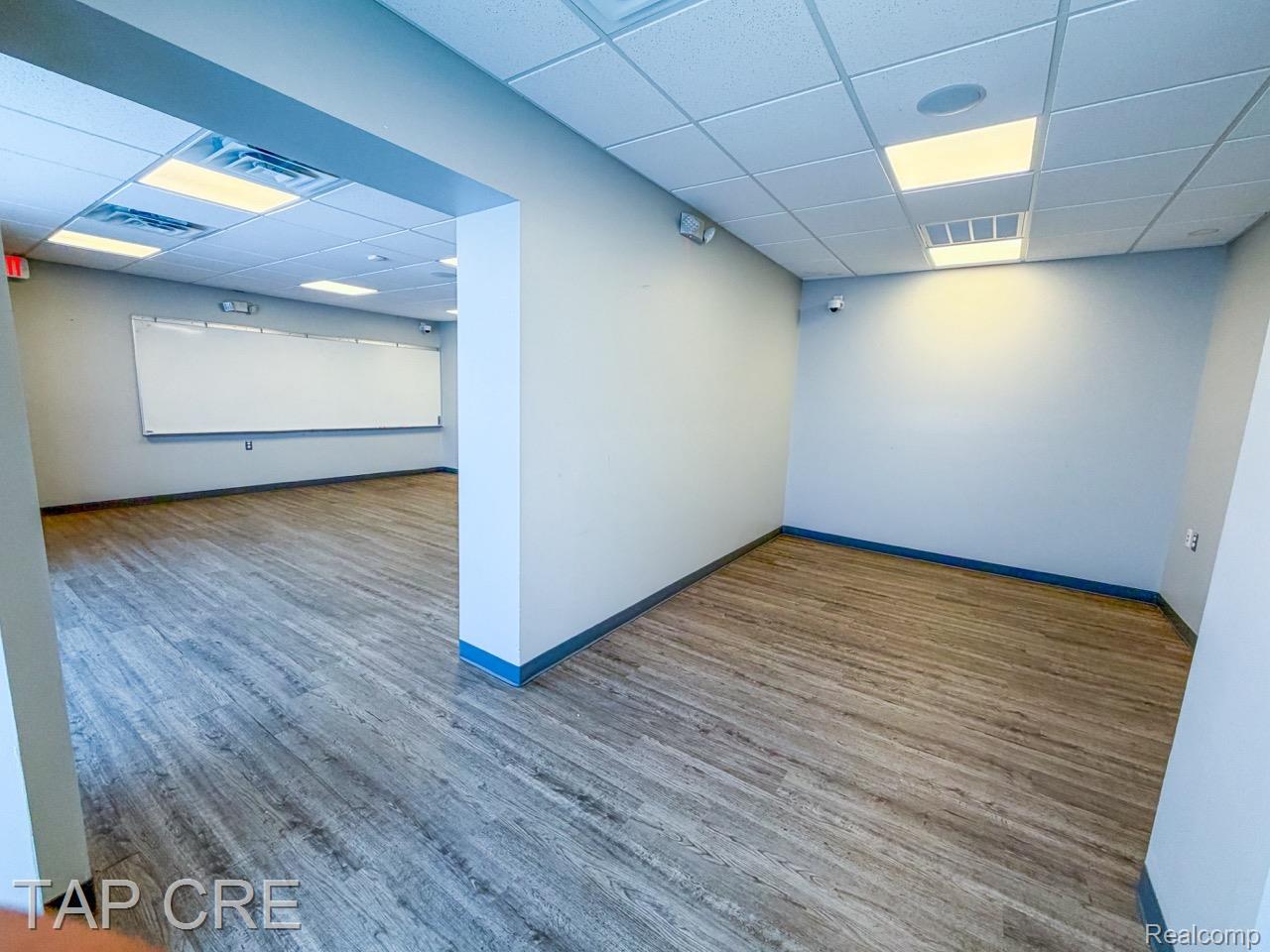 111 W Genesee Street