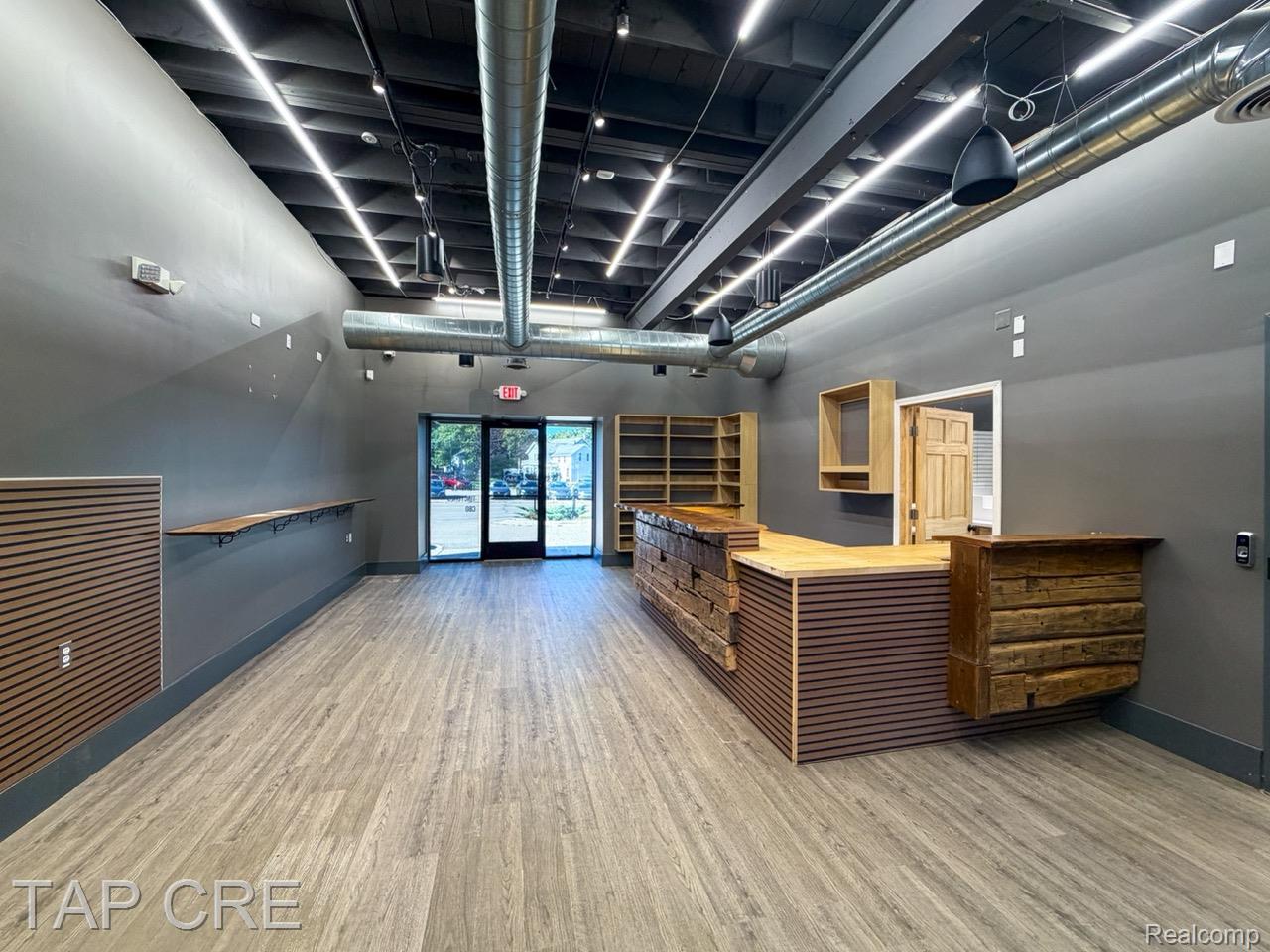 111 W Genesee Street