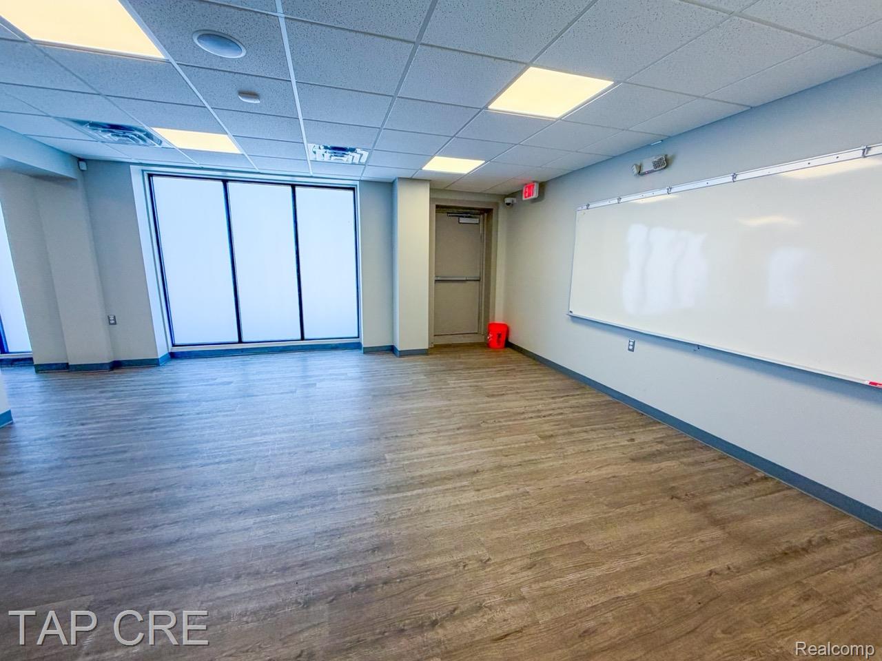 111 W Genesee Street