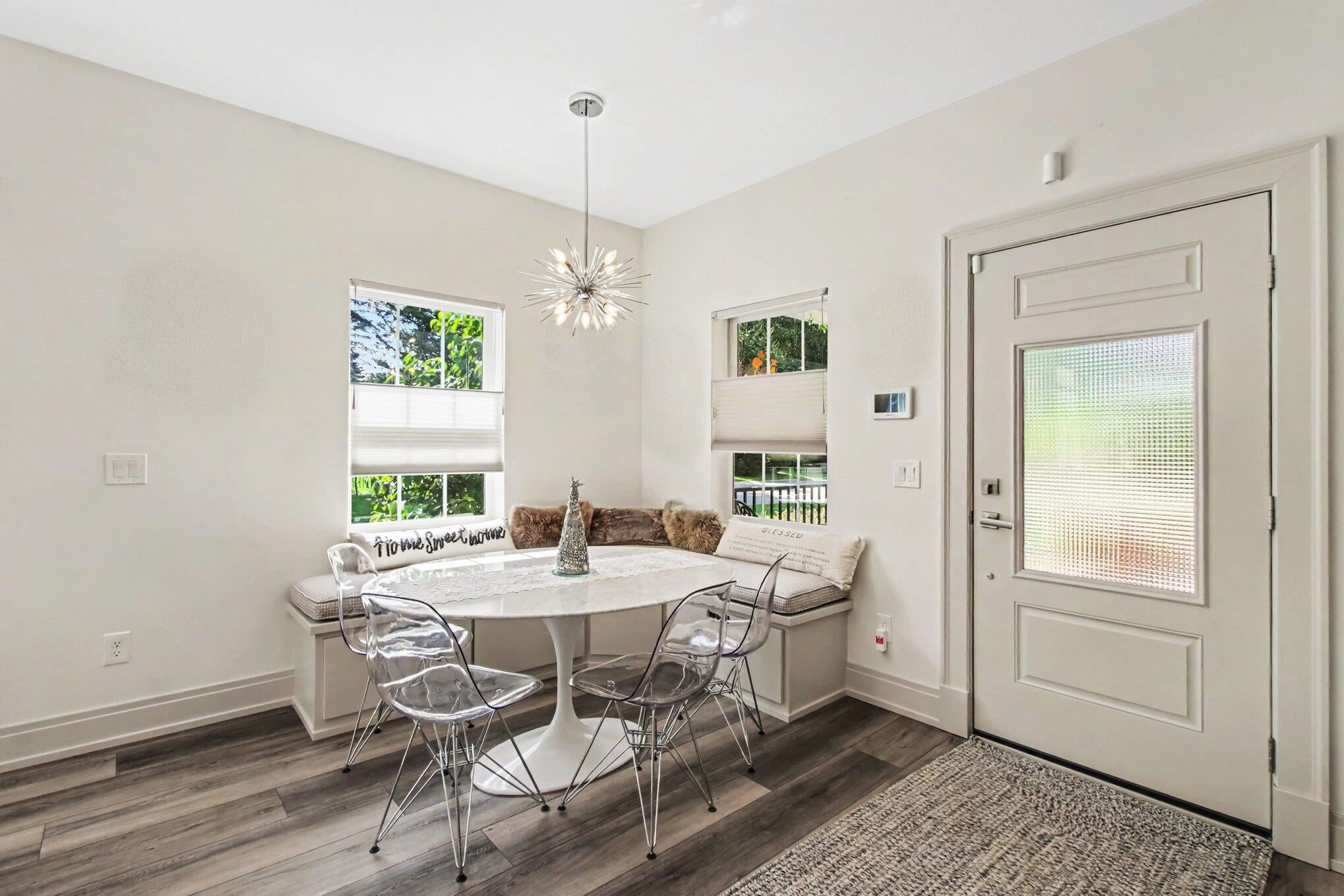 8241 Thimbleweed Trail