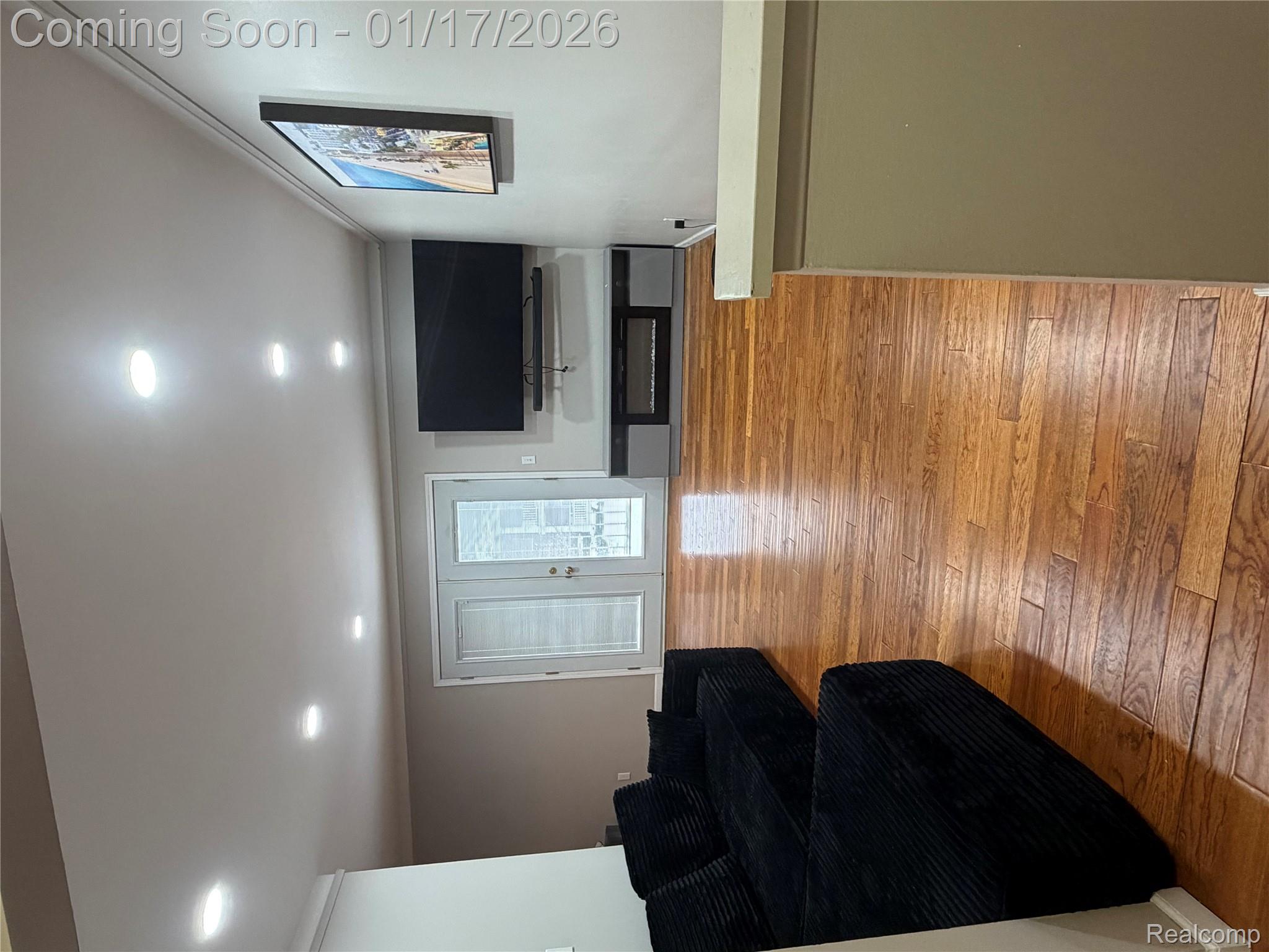 1700 Monticello Street 8