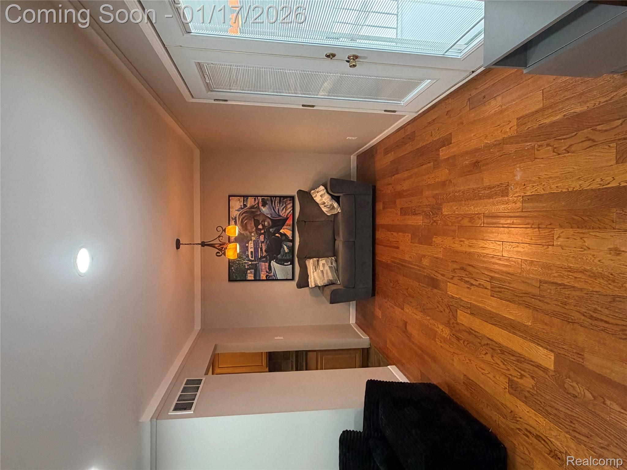 1700 Monticello Street 8