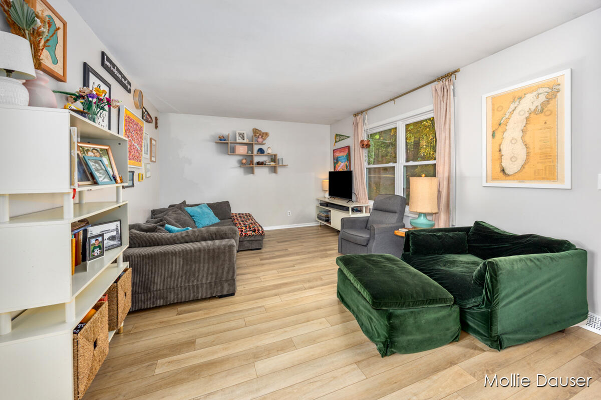 8683 Star Eye Street NE