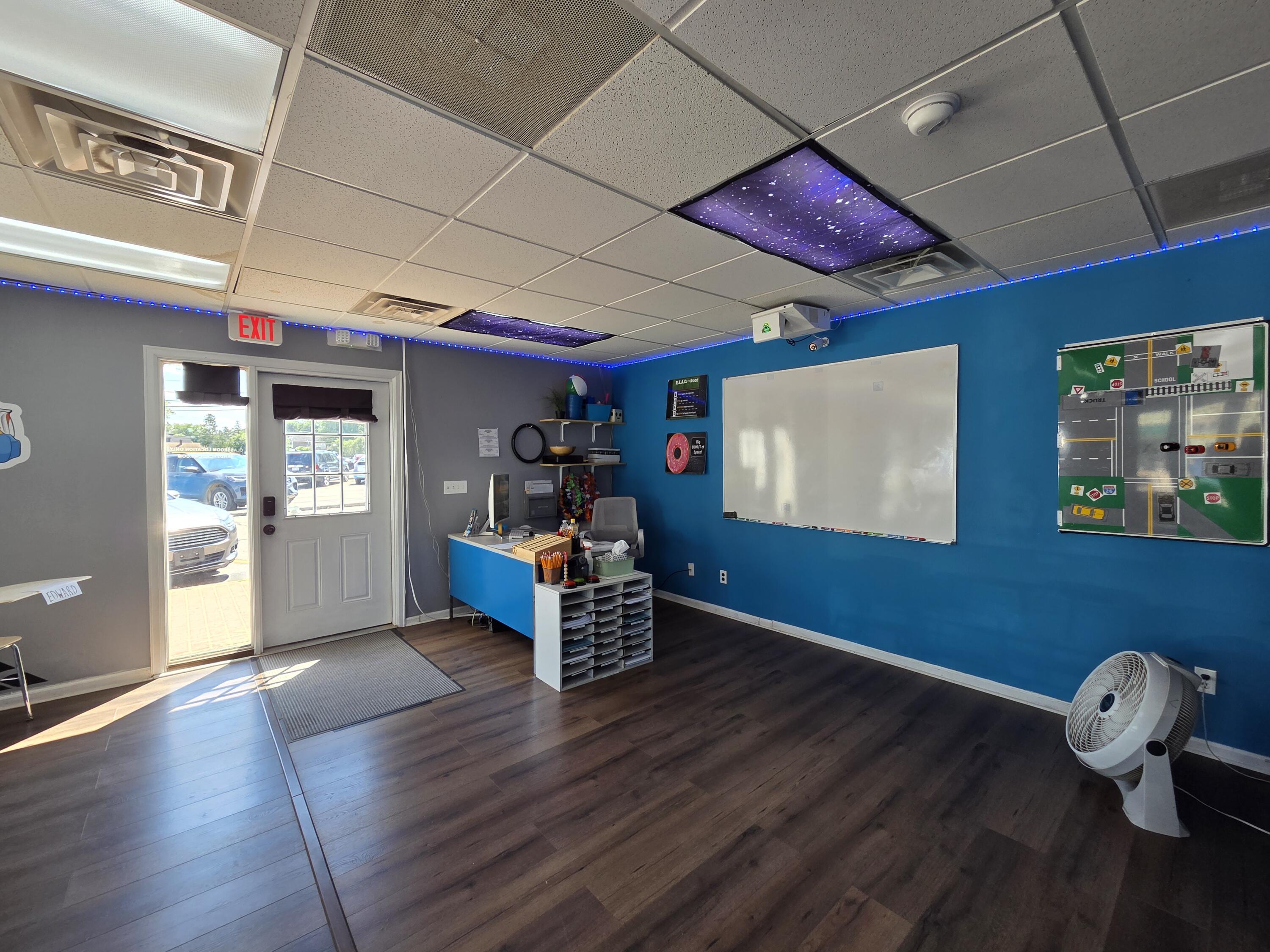 470 Forest Avenue 19