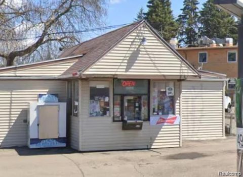 2702 N FRANKLIN Avenue Flint City MI 48506