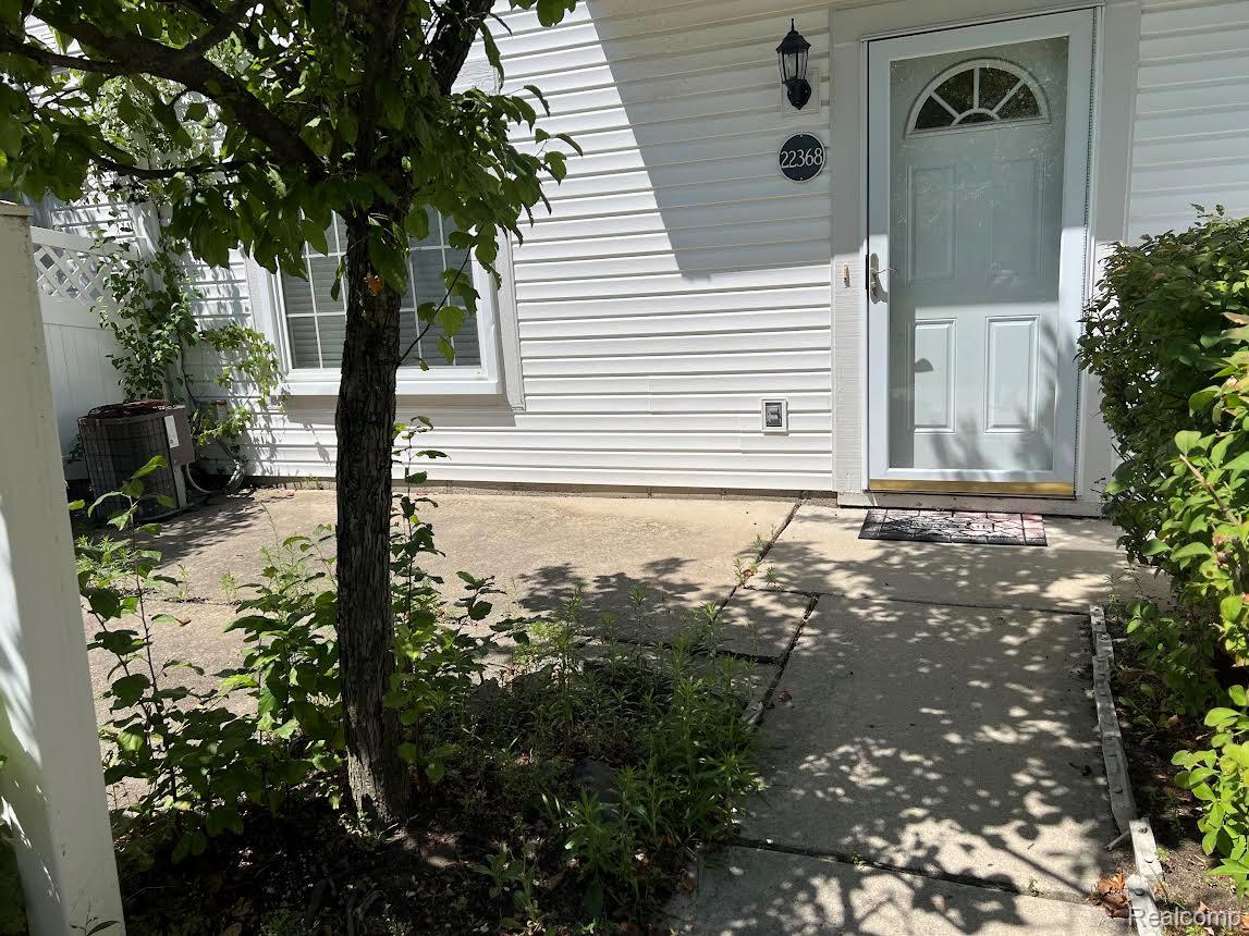22368 Cape Cod Way