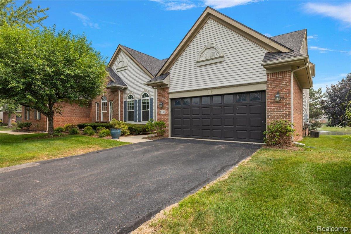 1735 Treyborne Circle