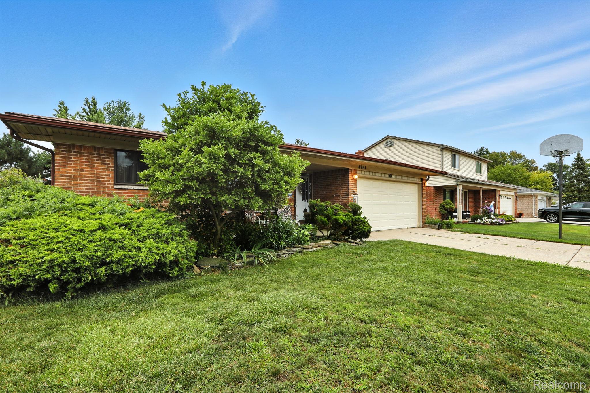4761 Fox Hill Drive