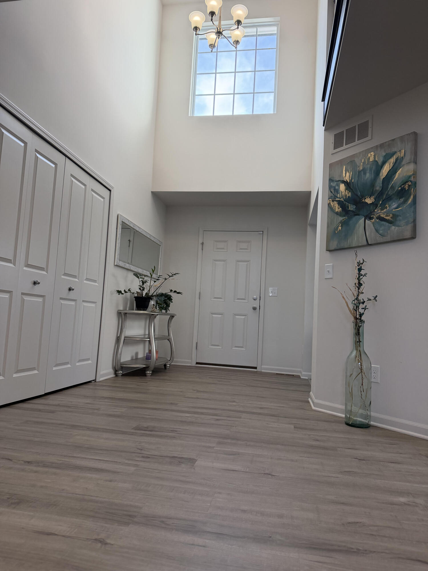 9069 Heritage Drive