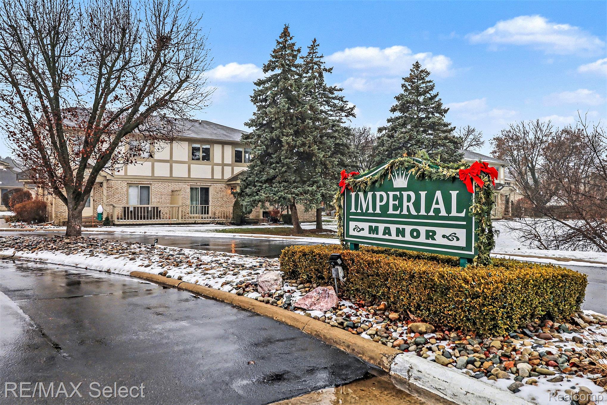 41952 King Edward Court