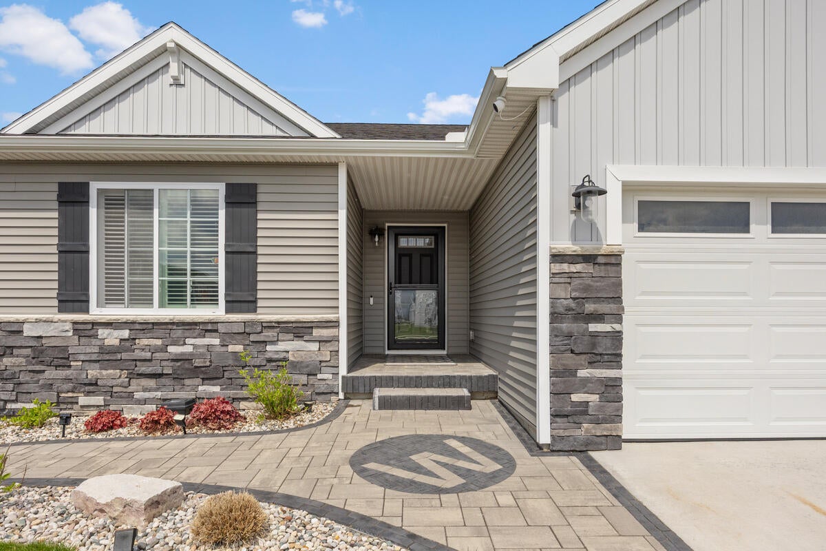 2629 Blooming Bud Lane