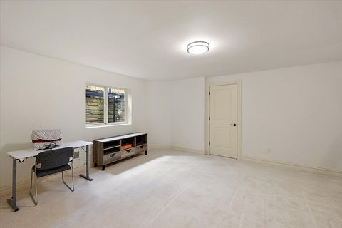 listing image 60