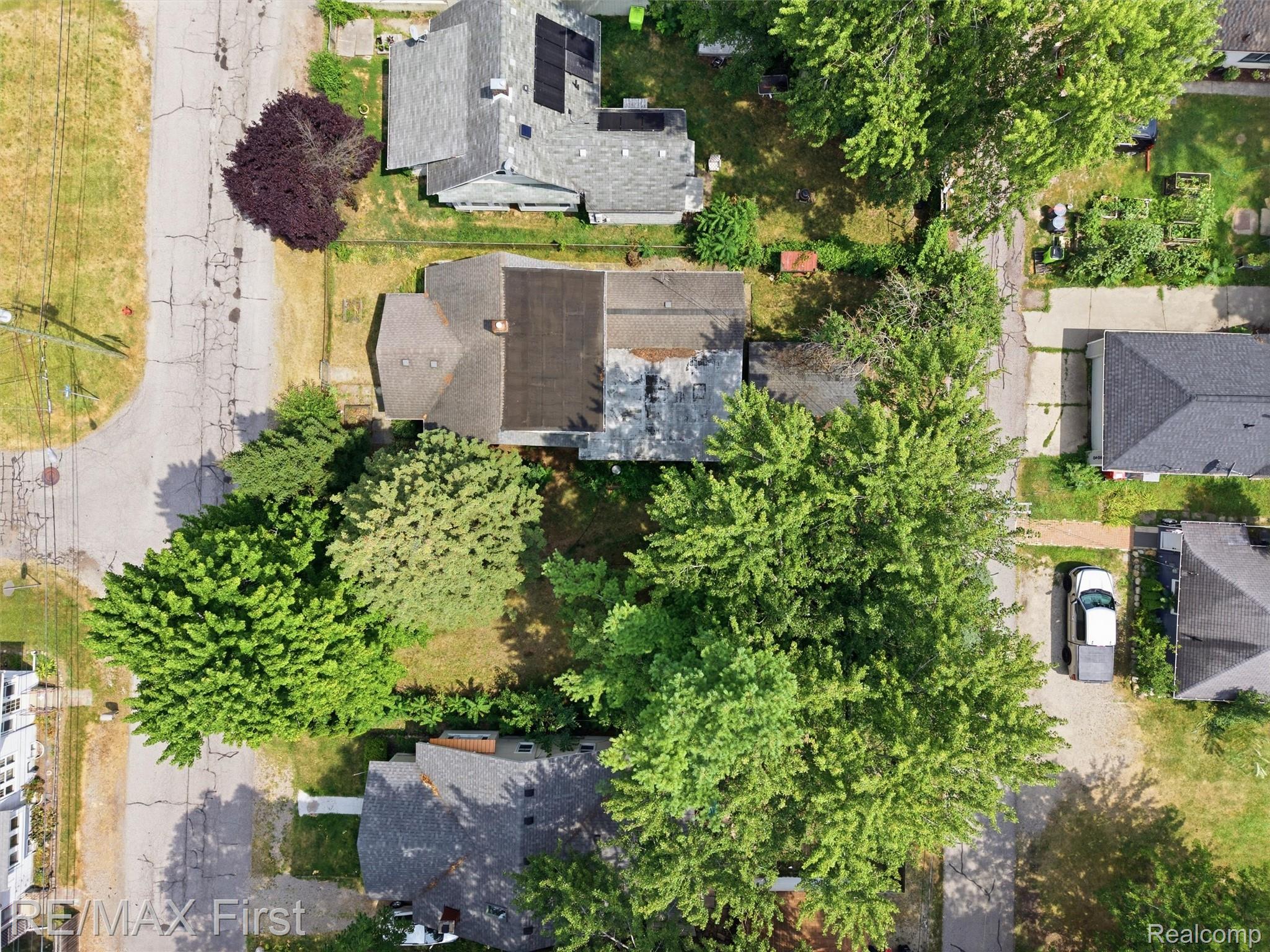 3039 Kenrick Street