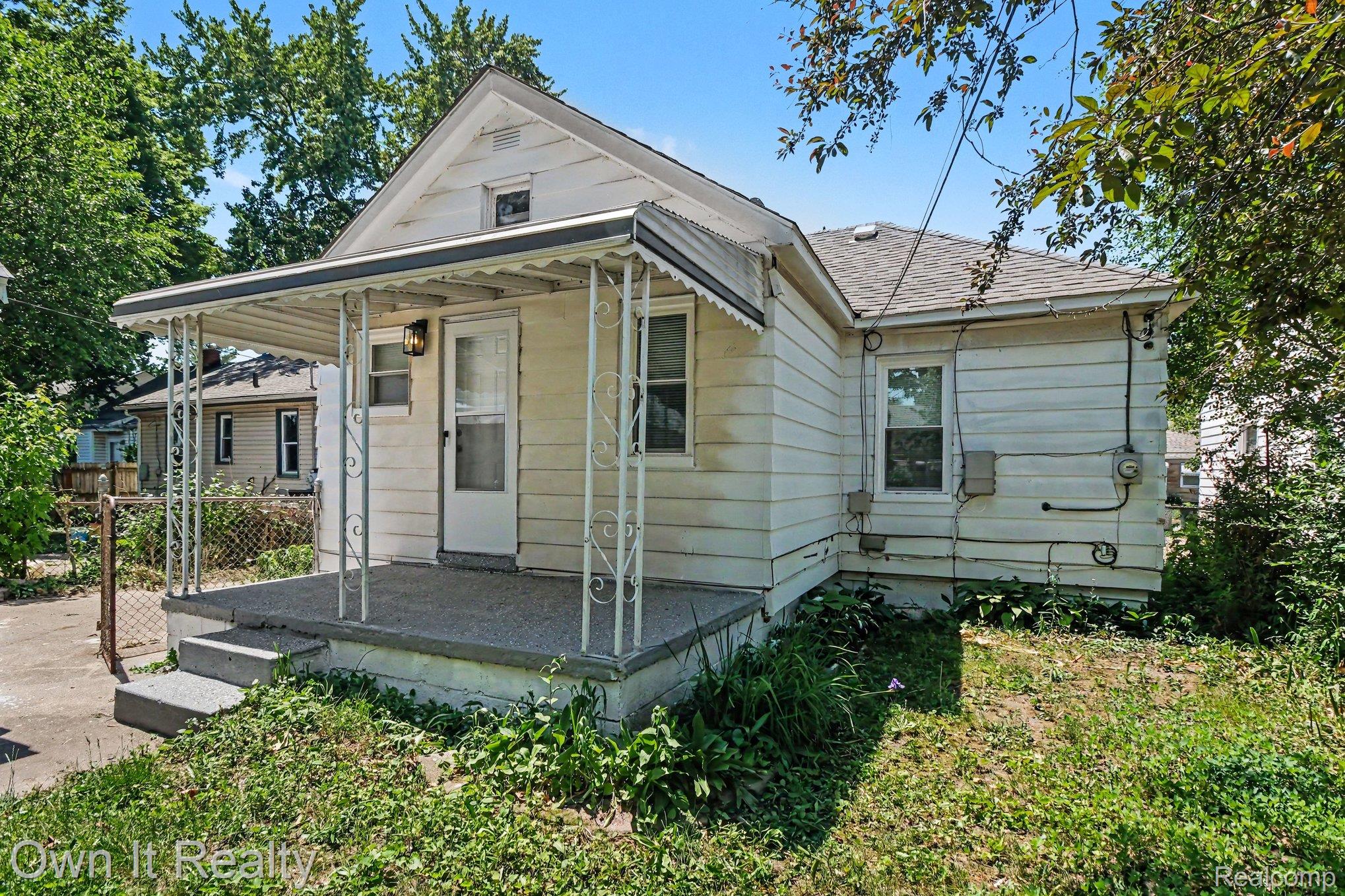 23432 Couzens Avenue