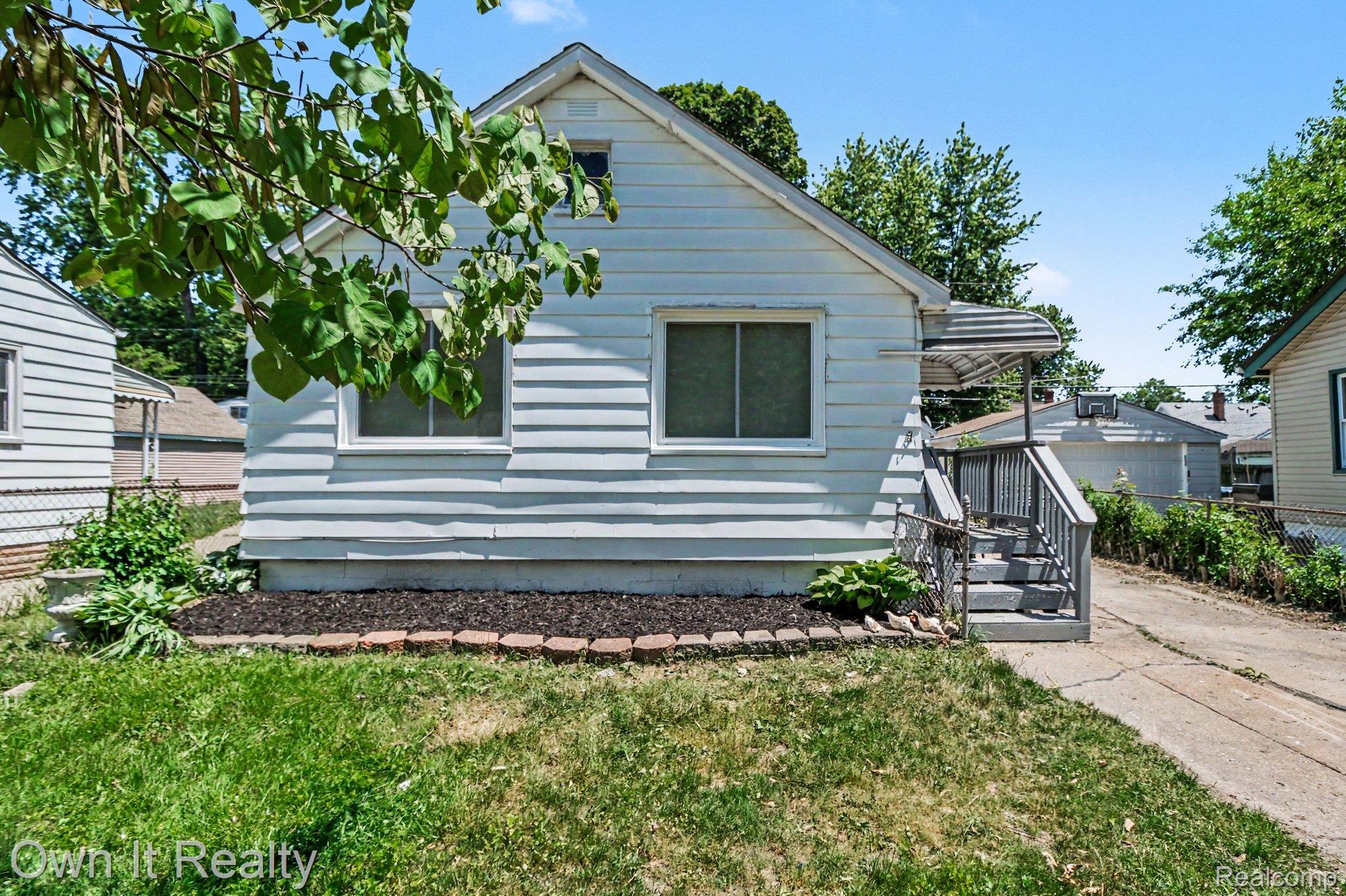 23432 Couzens Avenue