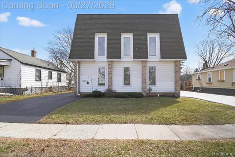 175 2nd Street Belleville City MI 48111
