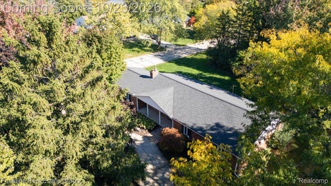 Tiny photo for 36984 Heatherton Drive, Farmington City, MI 48335 (MLS # 20261075606)