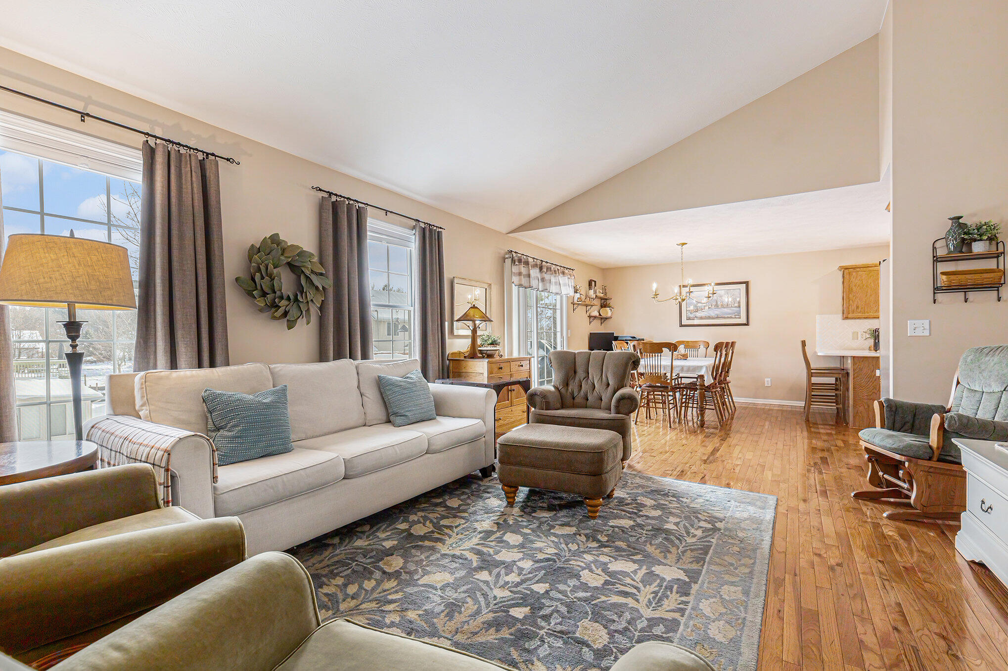 2432 Eastwinde Court NW