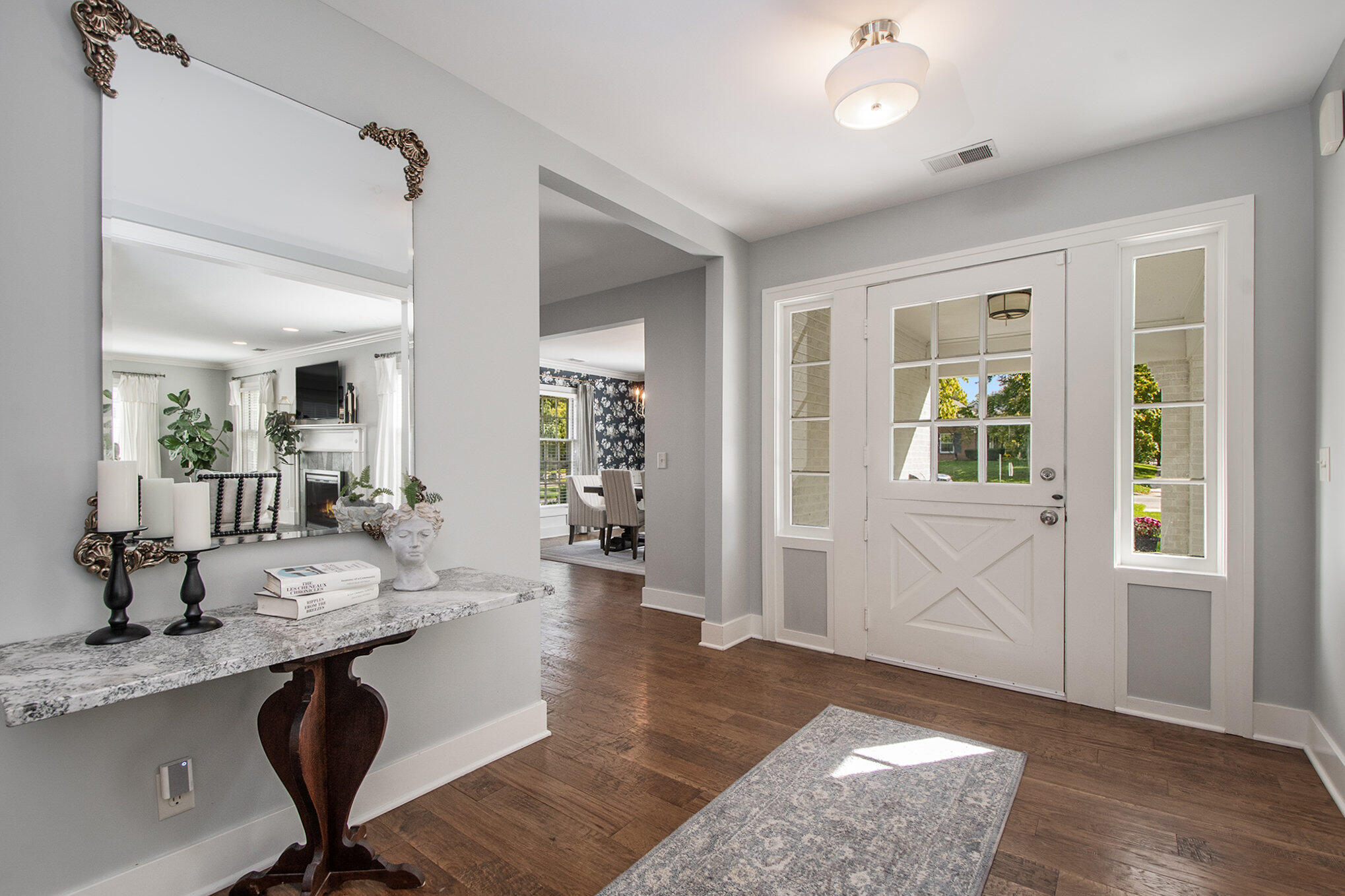 2821 Elmwood Drive SE