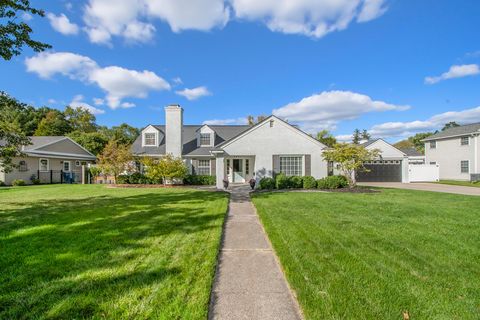 2821 Elmwood Drive SE East Grand Rapids City MI 49506