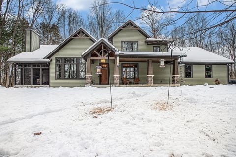 7606 N 46th Street Ross Township MI 49012