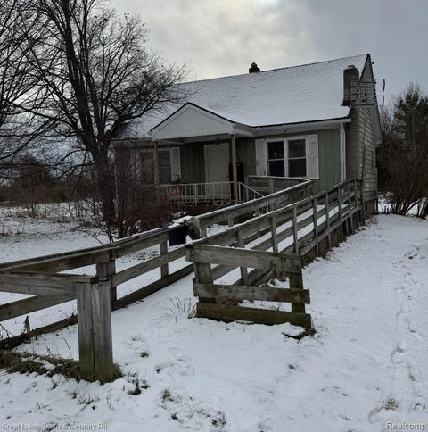 2280 Bowers Road Lapeer Township MI 48446