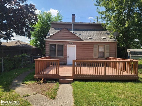 Photo of 8158 Westminster Avenue, Warren City, MI 48089 (MLS # 58050225576)