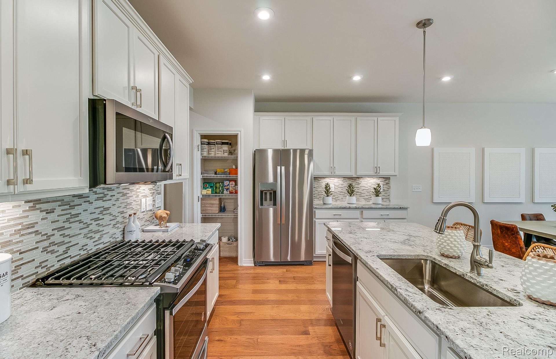 1492 Arcadia Drive