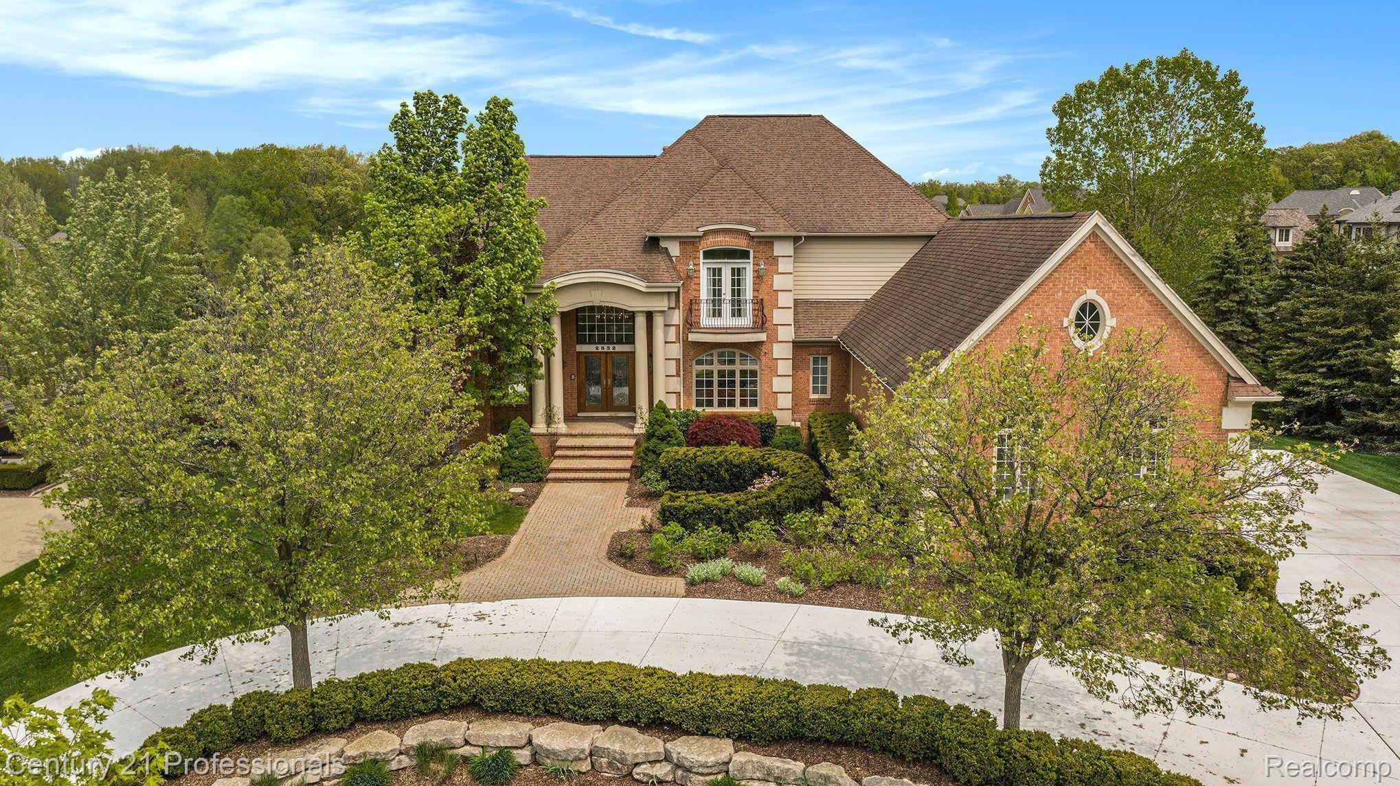 2832 Croftshire Court