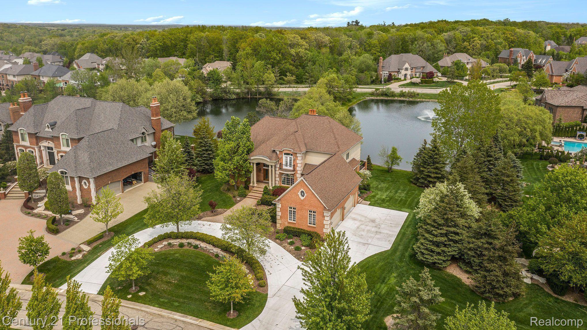 2832 Croftshire Court