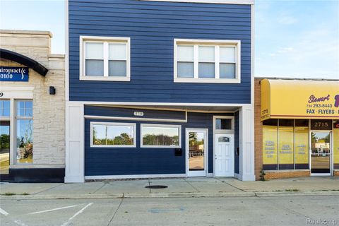 2711 Fort Street Wyandotte City MI 48192