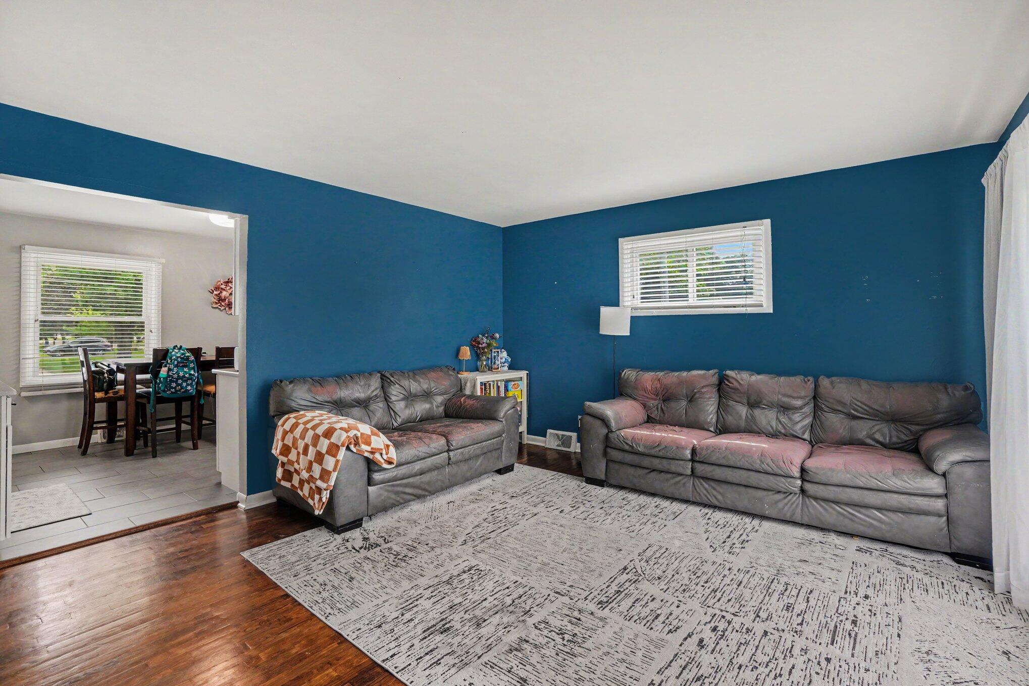 319 W North Street