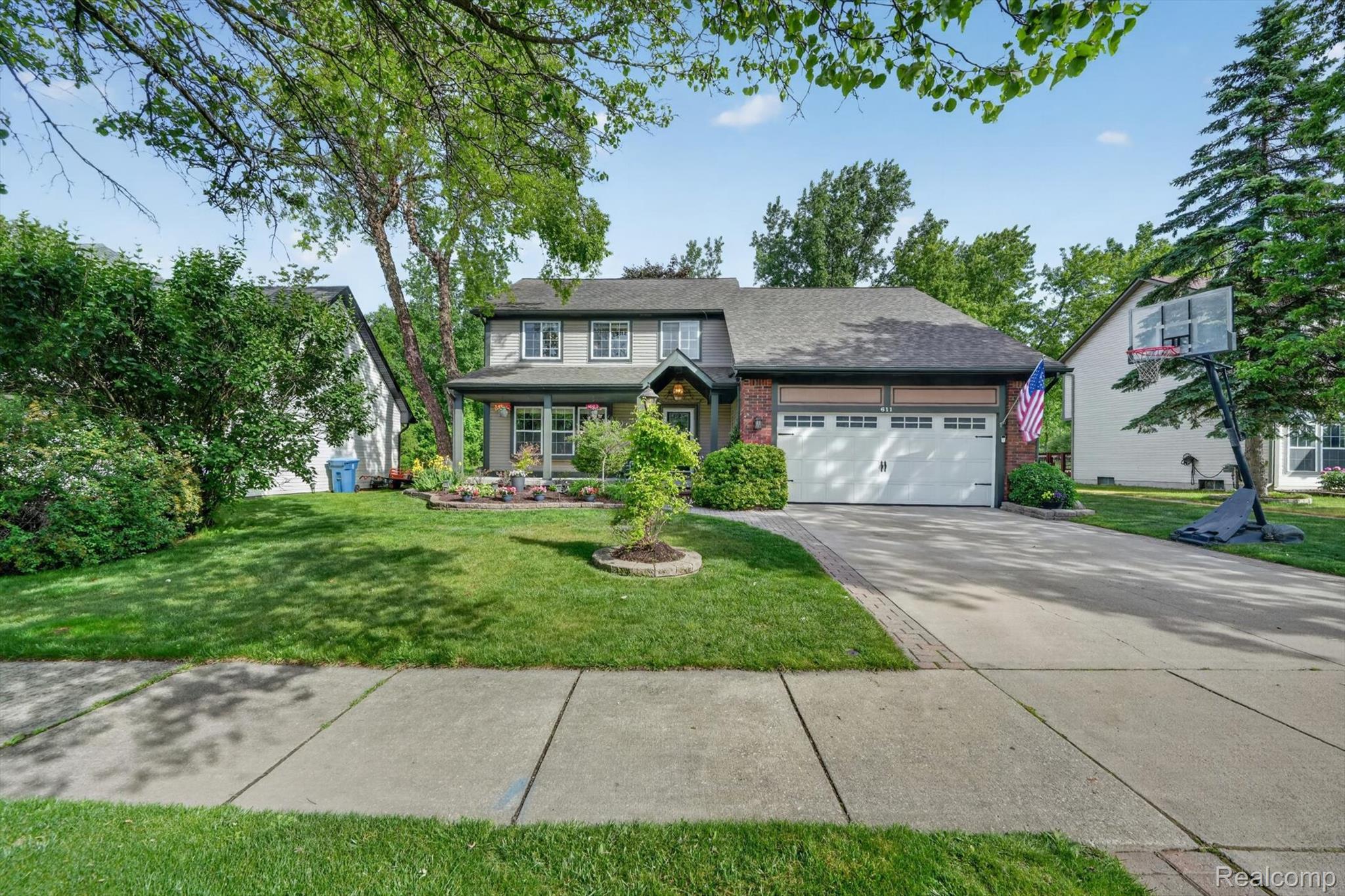 611 THORNEHILL Trail